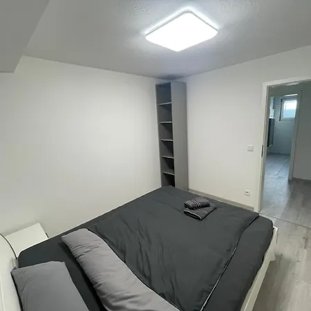 Moderne Souterrain In Zentraler Lage *