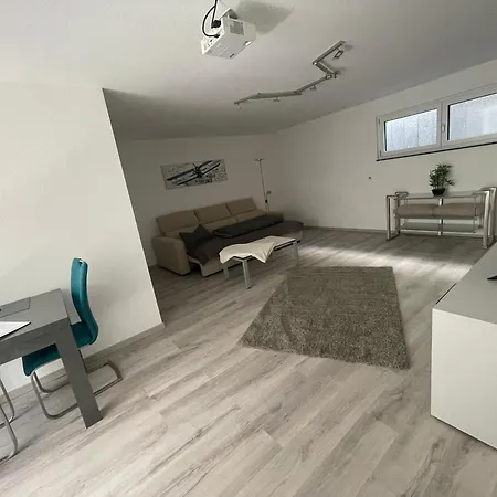 Moderne Souterrain In Zentraler Lage Appartement *